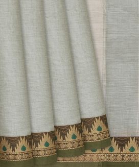 Cardmom Green Handloom Chettinad Plain Cotton Saree With Kamalam Motifs
