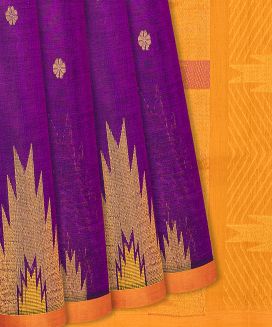 Magenta Handloom Silk Cotton Saree with thazhampoo reku motifs and contrast pallu 
