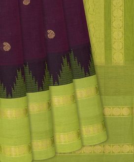 Magenta Handloom Silk Cotton Saree with contrast magenta border and pallu 
