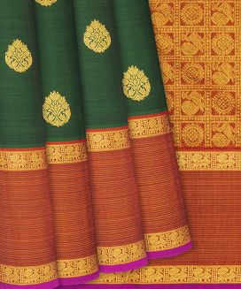 Dark Green Handloom Kanchipuram Silk Saree With Floral Motifs
