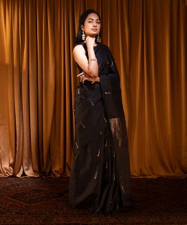 Black Handloom Soft Silk Saree With Munia Buttas
