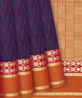 Magenta Handloom Silk Cotton Saree With Chevron Motifs
