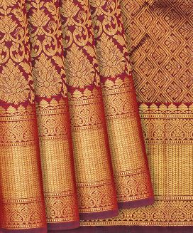 Maroon Handloom Kanchipuram Silk Saree With Floral Jaal Motifs 
