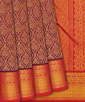 Magenta Handloom Kanchipuram Silk Saree With Floral Motifs 
