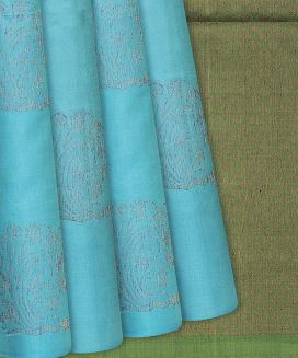 Turquoise Handwoven Soft Silk Saree With Floral Motifs
