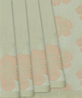 Cardamom Green Handloom Soft Silk Saree With Floral Motifs