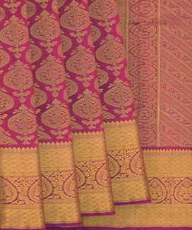 Magenta  Handwoven Kanchipuram silk Saree With Floral Motifs 