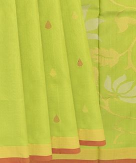 Green  Handwoven Uppada Silk Sari With Floral Pallu Motifs